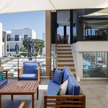 Golden Bay Boutique & 4* Kokkini Hani