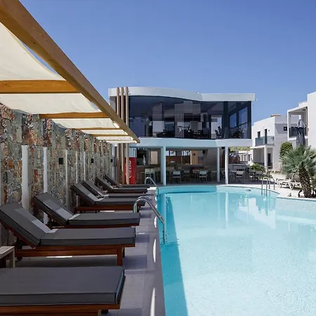 Golden Bay Boutique & Apartahotel 4*