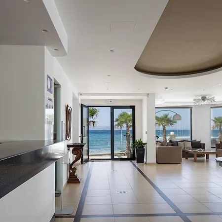Golden Bay Boutique & Apartahotel