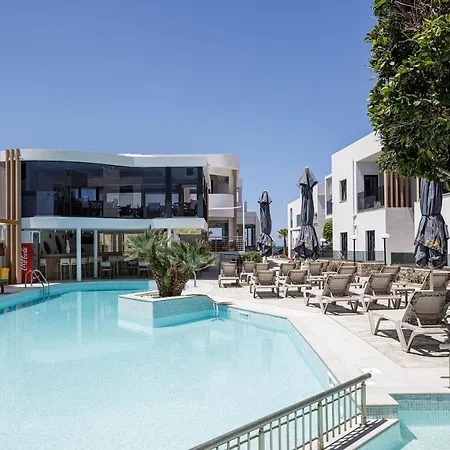 Golden Bay Boutique & 4*