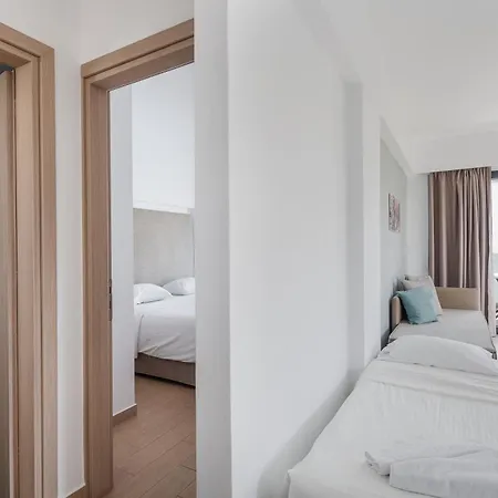 Apartahotel Golden Bay Boutique &