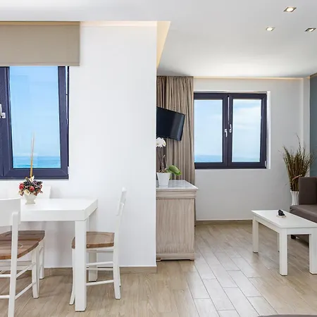 Golden Bay Boutique & Apartahotel 4*